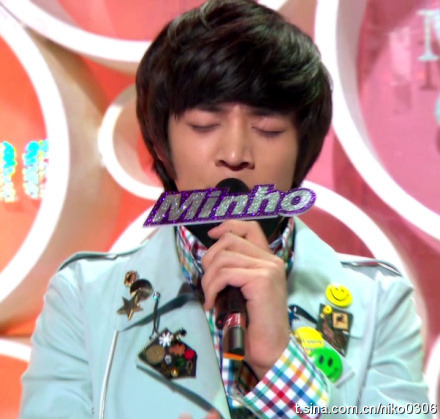 Minho @ Music Core Tumblr_linssqVMp81qbg9e2o1_500