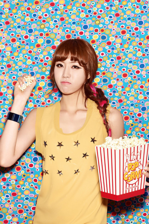 {Pic}{110405} Viki, segunda foto concepto para ‘Pink Rocket’. Tumblr_lj6um9fmKy1qg4gqxo1_500