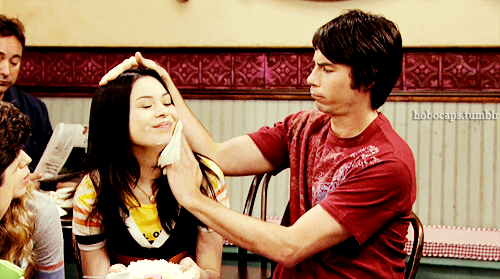 iCarly [serial]. - Page 25 Tumblr_lkuzala4Vo1qg64bjo1_500