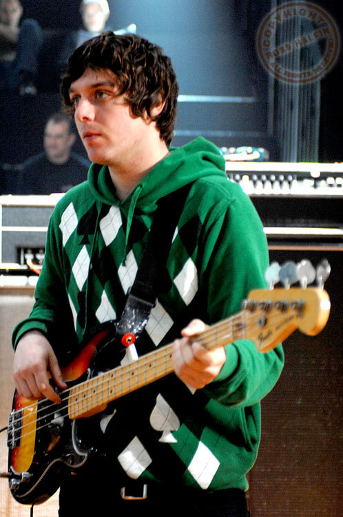 Nick O'Malley - Página 4 Tumblr_lmumtm2RA71qcxnyio1_500