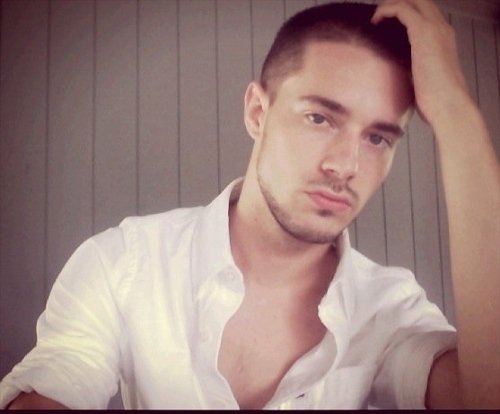 Have you seen Chris Crocker? Tumblr_lngvirV5VV1qbommxo1_500