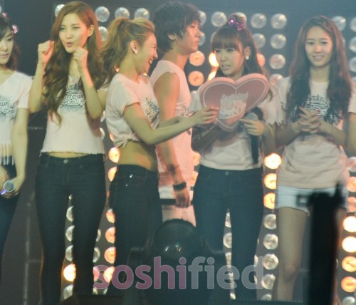 [PIC/GIF][13-07-2011] HyoSic's Land - My real Couple ♪ Tumblr_lnrgk6Djzs1qee7f8o1_500