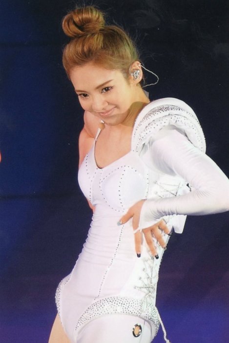 [PIC][14-7-2011] Thêm một hình ảnh từ Japan Arena Tour của Hyoyeon!! Tumblr_lobmwgLqey1qdon7so1_500