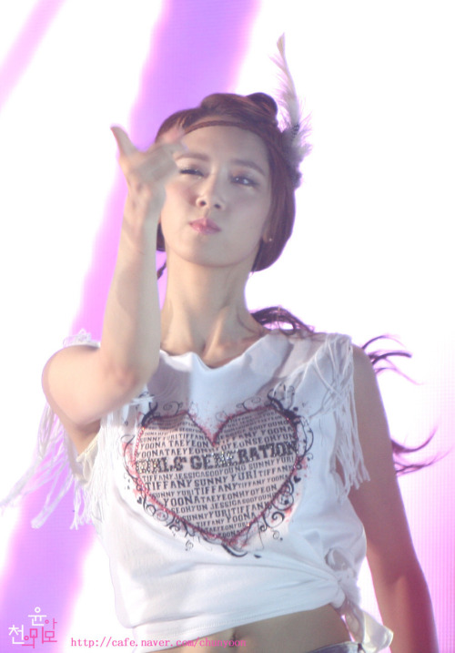 [YOONASIM/PIC][5-8-2011] NHỮNG HÌNH ẢNH CỦA YOONA TỪ 2011 GG TOUR - SEOUL CONCERT Tumblr_lpfwebtBjq1qd704zo1_500