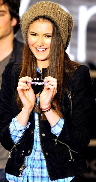 Nina Dobrev Fan Club. Tumblr_lpzbg3OZX81qlk7yko1_500