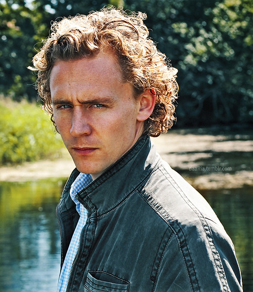 Tom Hiddleston egyéb filmjei - Page 4 Tumblr_lrhgqwSt0L1qeuwyao1_500