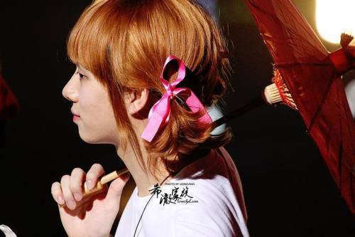 [RAND] Foto antiga de Heechul com Jessica (SNSD) aparece  Tumblr_ltf95lSwd01qckxmpo1_500