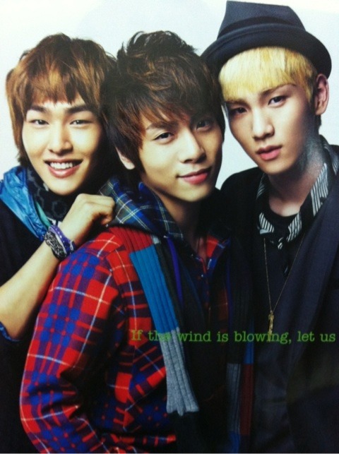 SHINee @ Hanako magazine Tumblr_luek5pbk9I1qb01d4o1_500