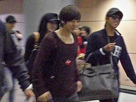 [OTHER] 111119 ZE:A in airport Tumblr_luwgypGWmO1qbifqyo2_500