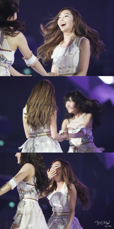 [PICS][8/11/2011] JeTi 's The Garden -‘♥’- Thiên đường PG =)) - Page 6 Tumblr_lvlfdp2tcA1r2o73ho1_500