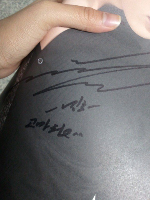 Autografo de Minho "Gracias" Tumblr_lvz5zo6aJC1qb01d4o1_500