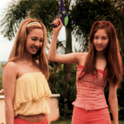 [PICS+GIFS][6/11/2011] ღ♥ღ(¯`HyoHyun´¯)ღ♥ღ Kim Chó♥Seo Mèo, Khu rừng xanh "Du côn cạp Ếch con" - Page 4 Tumblr_lwihmdAKPr1r8a5p8o8_250