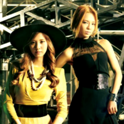 [PICS+GIFS][6/11/2011] ღ♥ღ(¯`HyoHyun´¯)ღ♥ღ Kim Chó♥Seo Mèo, Khu rừng xanh "Du côn cạp Ếch con" - Page 4 Tumblr_lwnj4y1DfM1r8a5p8o2_250