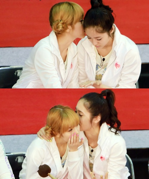 [PIC-GIF-VID][02-03-2012] _¯•---» o «----•_Jung Sisters_•---» o «----•¯_ ♥♣ Phong cách nhà Jung ♣♥ Tumblr_lxw3klWaVl1qeratao1_500