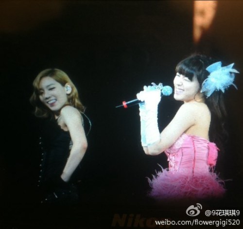 [PIC+VID][7/10/2011]∴♥∴ TaeNy ∴♥∴ Happy Heaven ∴♥∴ 27/12 ∴♥∴ Taeny's Day ∴♥∴  - Page 8 Tumblr_lxxhay11851qfij3bo1_500