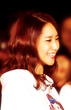 [PICS/GIF/VID]๑۩۞۩๑(¯•♥ IM YOONA ♥•´¯)๑۩۞۩๑   Tumblr_ly1uvwpo3E1qkrqqjo1_250