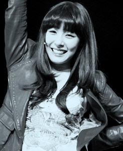 [FANYISM] [VER 9] Eye Smile(¯`'•.¸ Hoàng Mĩ Anh ¸.•'´¯) ♫ ♪ ♥ Tiffany Hwang ♫ ♪ ♥ Ngơ House - Page 3 Tumblr_lyb34oCz4s1qdnoaxo4_r1_250