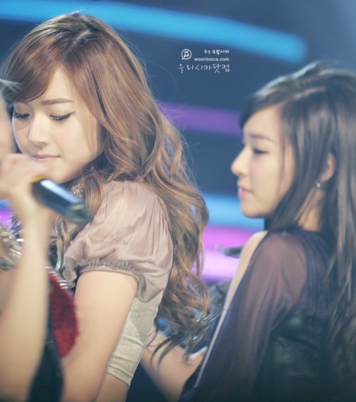 [PICS][8/11/2011] JeTi 's The Garden -‘♥’- Thiên đường PG =)) - Page 17 Tumblr_lzw8ihP5GN1qfww4wo1_500