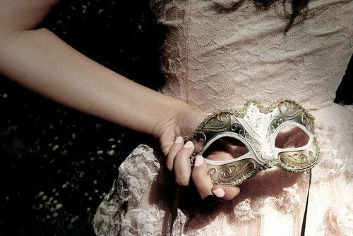 Bal de printemps des Eta Iota ❥ A vos masques ! - Page 4 Tumblr_m0nez3C8ei1rq7dhqo1_500