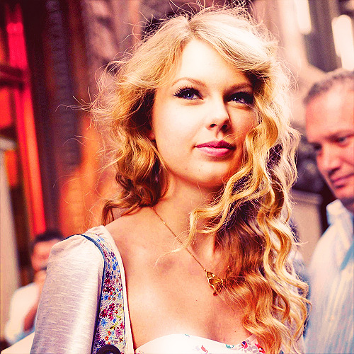 Taylor Swift - Page 26 Tumblr_m0qpitvxrn1qmk2tjo1_500