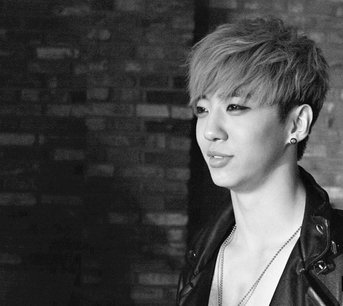 [PIC-GIF][17-03-2012] Yong Guk Image Tumblr_m0zxk6d7581rp8wnno1_500