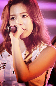 [SUNNYISM] ..:☼:..}> It's SUNSHINER <{..:☼:.. ~~=|HPBD AEGYO QUEEN |=~~ - Page 4 Tumblr_m13hyqPKbG1qhnbe0o3_250