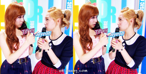 [PIC+VID+GIF][22/3/2012]∴♥∴ TaeNy ∴♥∴ Chai Quê and Gái Tây ∴♥∴ TAENY IN MY HEART ∴♥∴ - Page 2 Tumblr_m1dzq7GLYR1rp2chco3_500