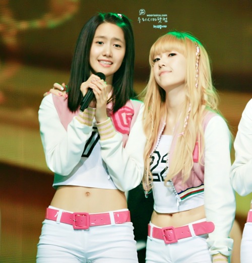 [PIC+GIF][23-1-2011] »-{♥}-»ღ°•(¯`·._.· YoonSic Fam ·._.·´¯)•ღ°»-{♥}-» °l||l° Sexy and Sweet °l||l° - Page 15 Tumblr_m1fc2fTOaz1rpvnjio1_500