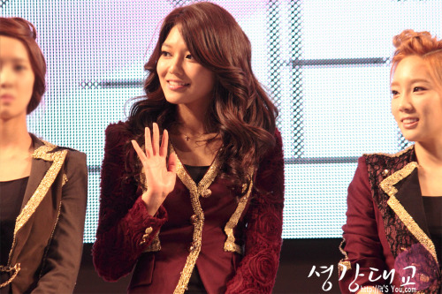  [PICS/GIF/VID]๑۩۞۩๑(¯•♥ CHOI SOO YOUNG ♥•´¯)๑۩۞۩๑ Tumblr_m1ui2yJlJu1qc9m5do1_500