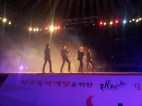 [PERF] 120407 The 1st Dojang dream-tree Taekwondo championship Opening Tumblr_m23xf7R16G1qbifqyo1_500