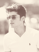 9 صُوَرْ مَسِنْ لِزِيِنْ مَآلِكْـ/ Zayn Malik Tumblr_m2n6lbDUgg1qdoa6uo2_250