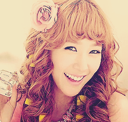 [PICS/GIFS] Tiffany "Twinkle" MV và Live - Liên tục cập nhật  Tumblr_m330x9CTnW1r12bvyo4_250