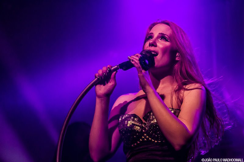 Fotos de Simone Simons - Página 4 Tumblr_m374x1zWiZ1r5ydd1o5_1280