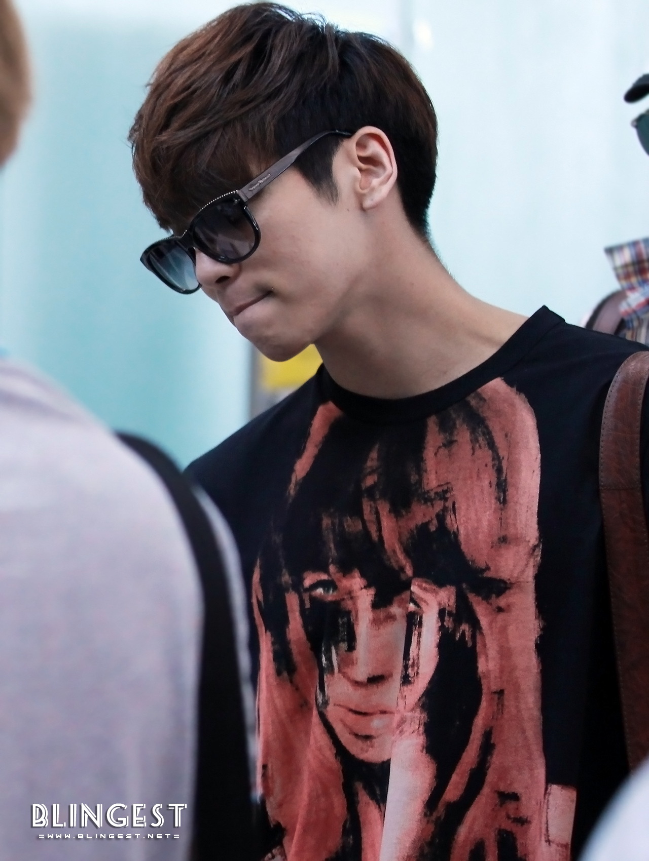 120502 Jonghyun @ Incheon Airport Tumblr_m3efgpi0iQ1qdws1jo2_1280