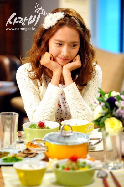 [OTHER][31-12-2011]YoonA tại trường quay của bộ phim " Love Rain " - Page 40 Tumblr_m3jt77oP2h1qiknqko8_400