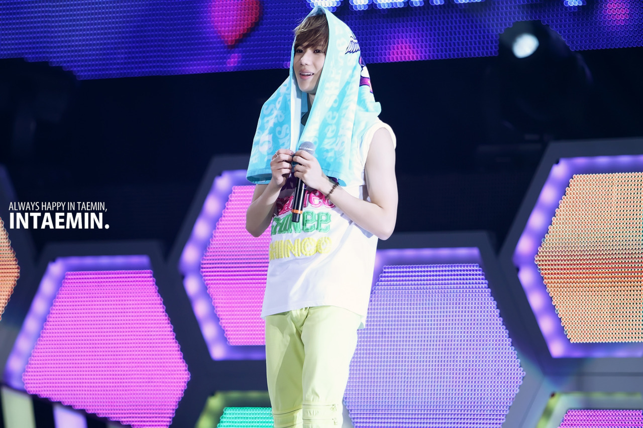 [IMG/090512] TaeMin @ SHINee World Tour en Osaka Tumblr_m3v818znYw1qdtvhxo1_1280