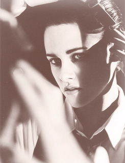 Kristen Tumblr_m3y8mffACi1qd3ve2o2_r2_250