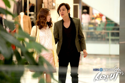 [OTHER][29-05-2012]TAETISEO GHÉ THĂM TRƯỜNG QUAY "LOVE RAIN" CỦA YOONA - Page 6 Tumblr_m420cxw4ZV1qd704zo1_500