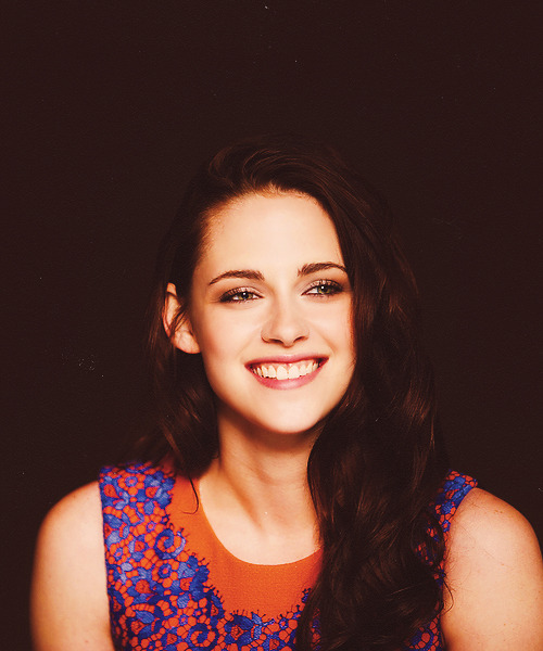  (F/LIBRE) KRISTEN STEWART Tumblr_m428y2PZDD1qa4w2ho1_r1_500