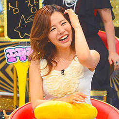 [SUNNYISM] ..:☼:..}> It's SUNSHINER <{..:☼:.. ~~=|HPBD AEGYO QUEEN |=~~ - Page 9 Tumblr_m42ts0oE791qi1foco2_250