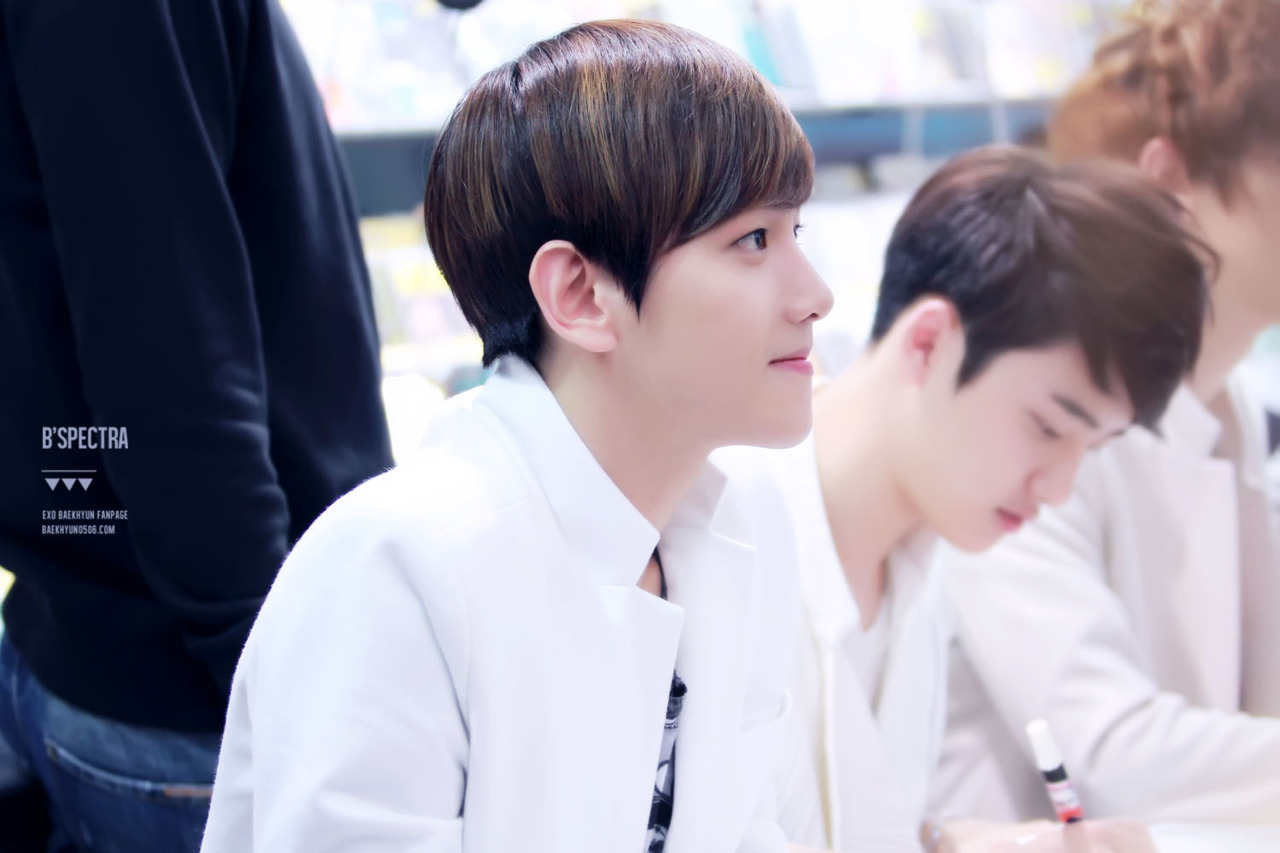 [MEET] Baekhyun @ EXO-K's Fansigning Event in Gwangju Tumblr_m46lmxh0VQ1qg9zoro2_1280