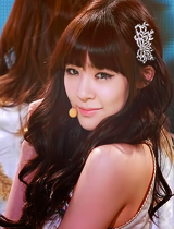 [PICS][30-05-2012] Tiffany's black hair Tumblr_m4oe3zjFgj1qj4we3o1_250