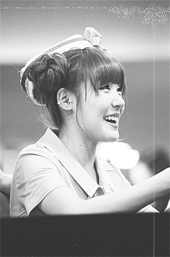 [FANYISM] [VER 3] Eye Smile(¯`'•.¸ Hoàng Mĩ Anh ¸.•'´¯) HAPPY BIRTHDAY ♫ ♪ ♥ Tiffany Hwang ♫ ♪ ♥ Ngơ House - Page 2 Tumblr_m4vtv1sdRD1rwb614o2_250