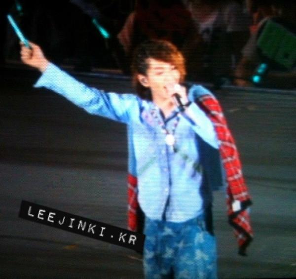 120602 SHINee @ 'SHINee World 2012' Japan Arena Tour in Tokyo (Day 3) Tumblr_m4zi2jAhSL1rsl4jro8_r1_1280