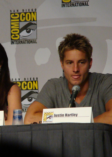 Imagenes: Justin Hartley - Tema Oficial - Página 3 Tumblr_m563l7oSnJ1rvtrglo1_500