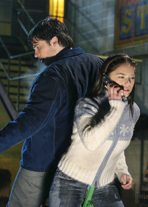 Smallville Behind the Scenes - Página 6 Tumblr_m59ug9pf4Q1r6m5e8o1_500