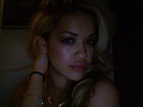 Rita Ora >> álbum "ORA" - Página 27 Tumblr_m5cxkhiMBp1rw3e00o1_500