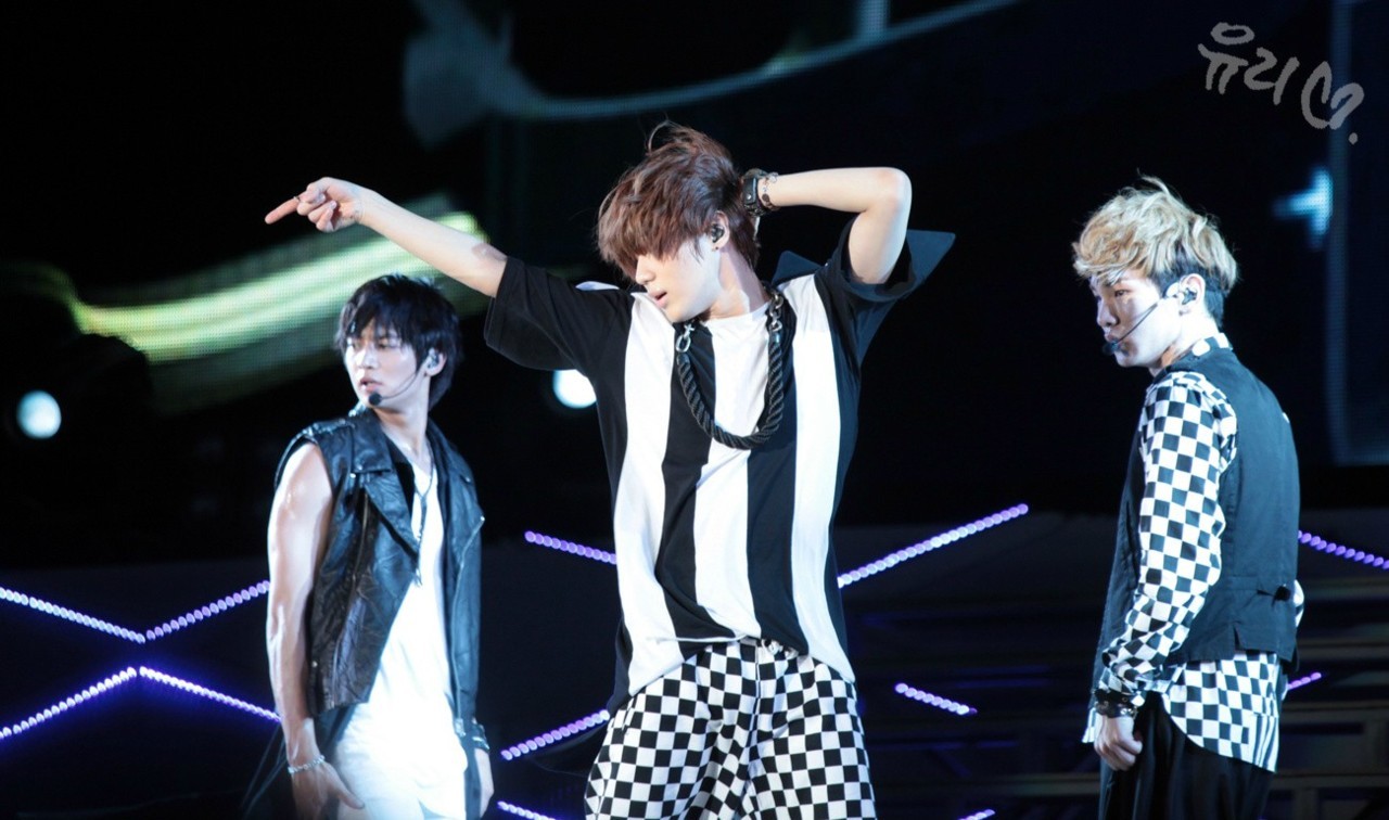 120609 SHINee @ SMTOWN World Tour Live in Taiwan Tumblr_m5d836jw4i1rsfd76o1_1280