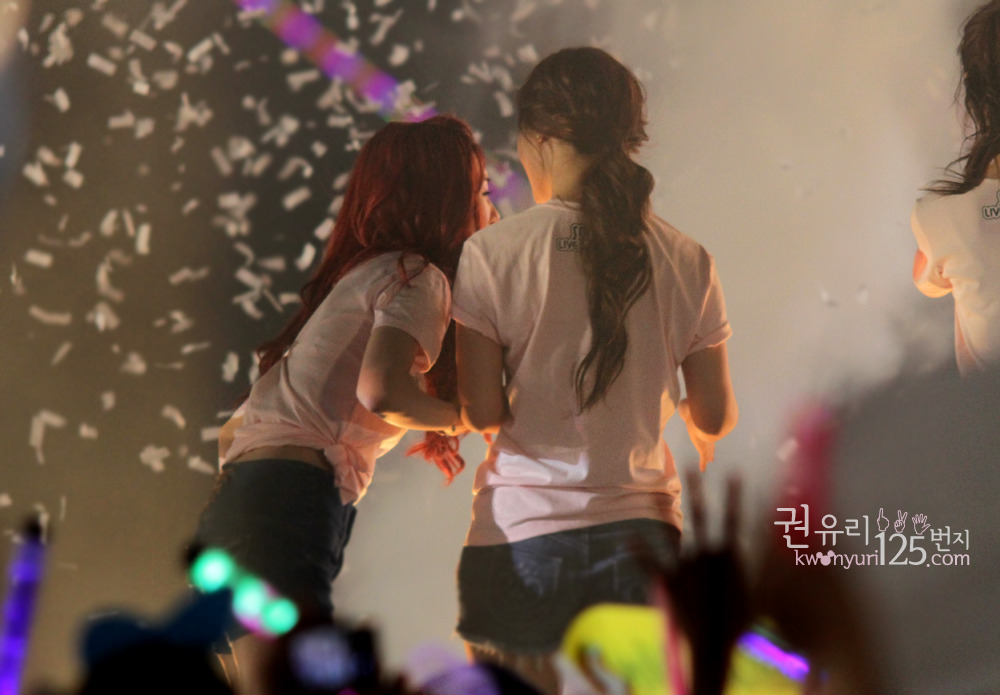 [PICS/GIFS] Hình ảnh SNSD liên quan đến corrent " SMTown in TaiWan 2012 "  Tumblr_m5hs5snHqj1r40rvgo1_1280