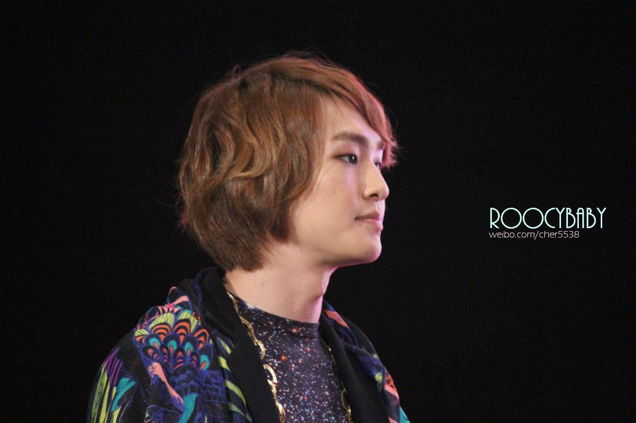 120616 Onew @ Etude Tumblr_m5px1zkefy1ryhhsoo1_1280